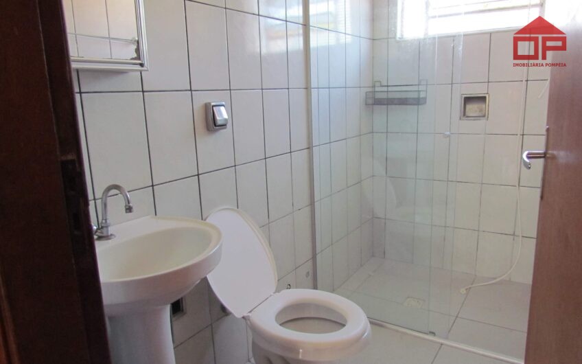 CASA À VENDA + SALÃO COMERCIAL – EXCELENTE PARA INVESTIMENTO